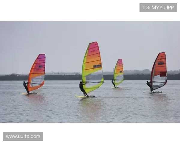 全面解析帆船运动提升技巧与实战训练策略助你快速掌握航行核心技能